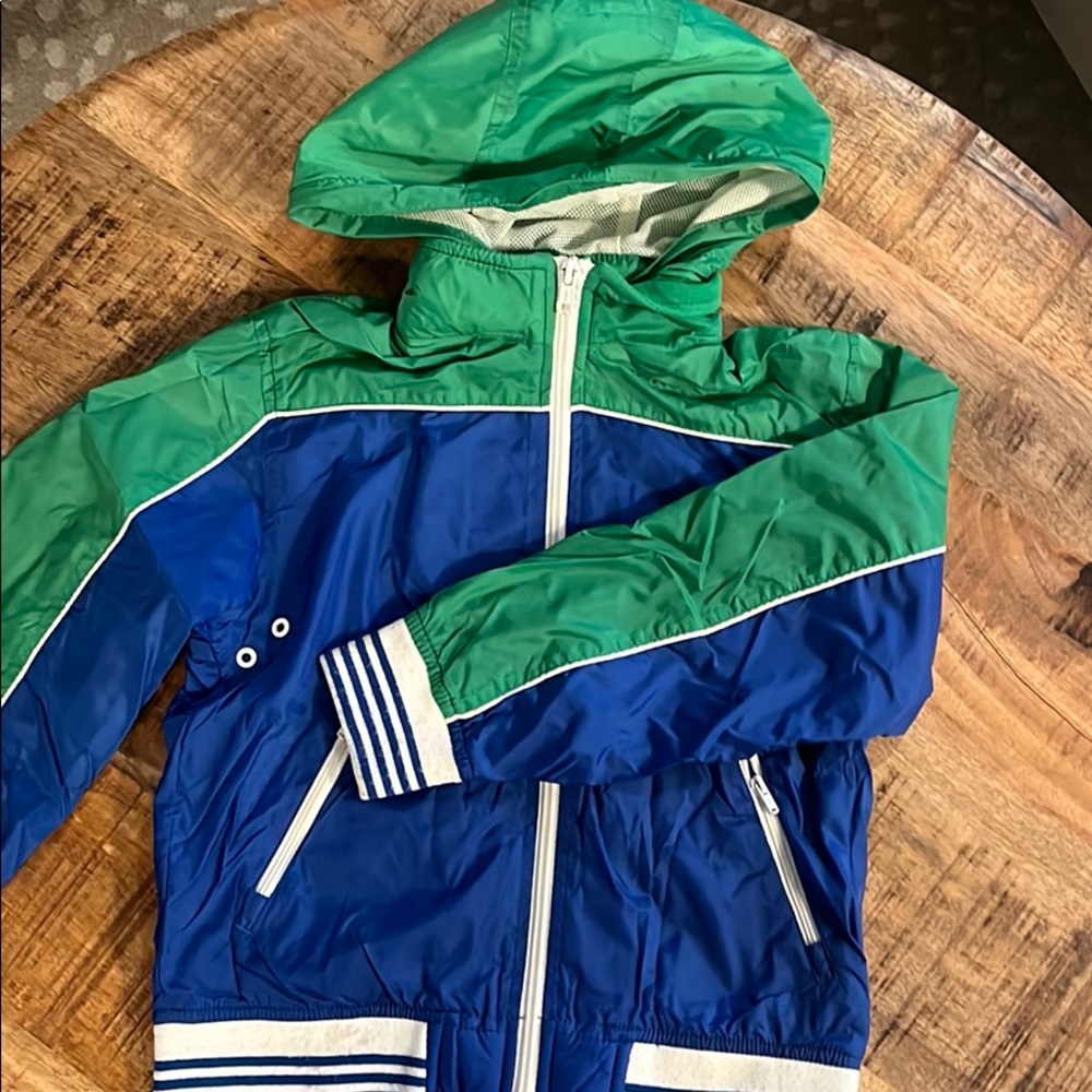 Lightweight Spring jacket..windbreaker